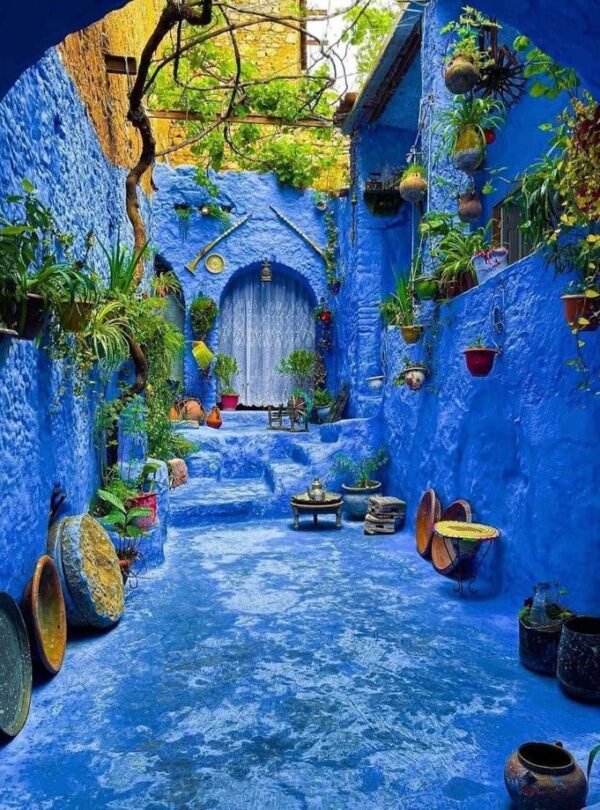 Chefchaouen, la ciudad azul de Marruecos, es un…