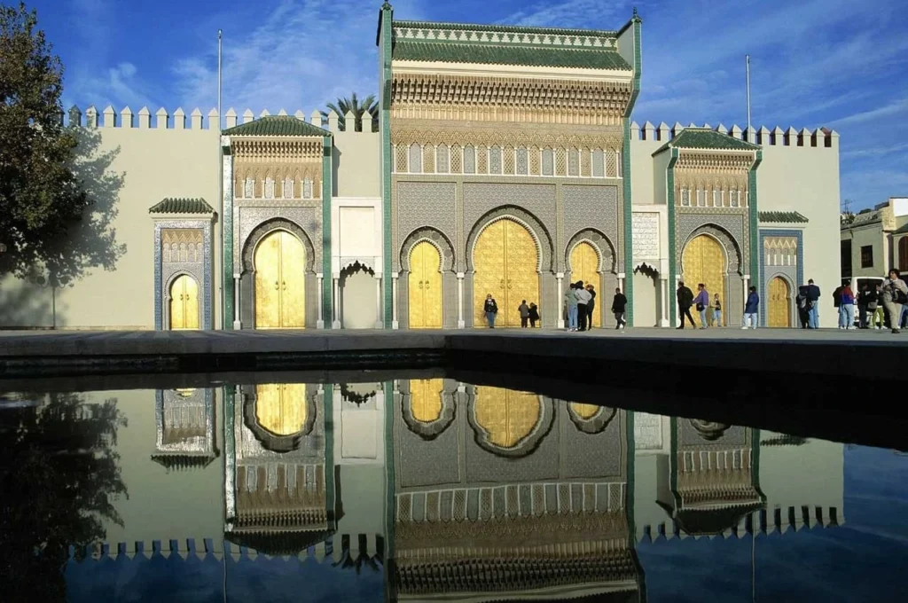 royal-palace-fez-in-morocco-1280x850